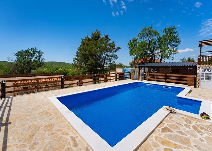 Дом отдыха My Dalmatia - Burgija With Private Swimming Pool Бенковац