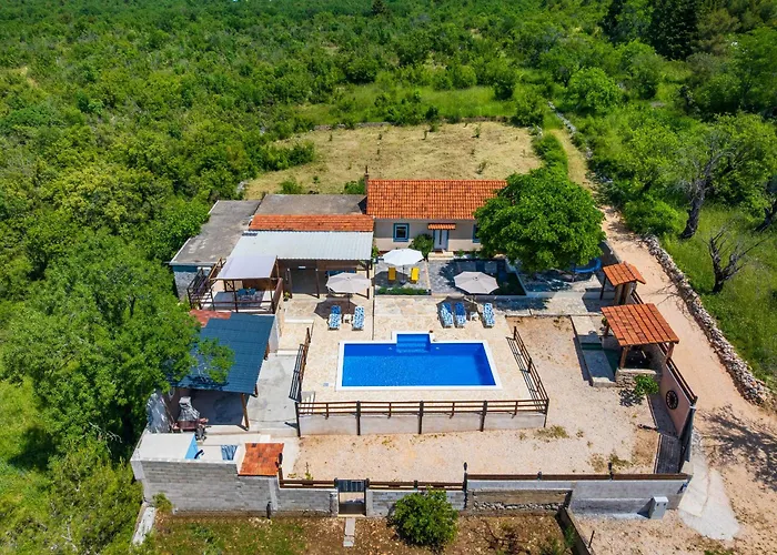 My Dalmatia - Burgija With Private Swimming Pool Бенковац