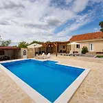 My Dalmatia - Burgija With Private Swimming Pool * Benkovac