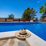 My Dalmatia - Burgija With Private Swimming Pool * Benkovac