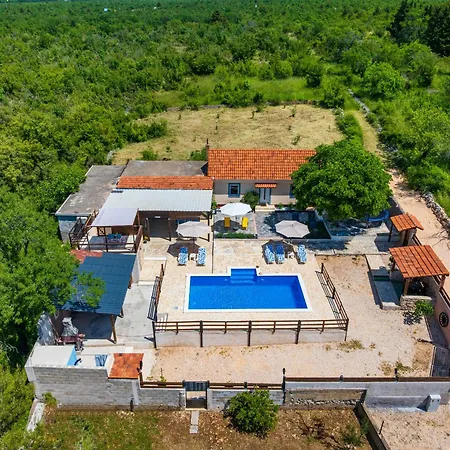 My Dalmatia - Burgija With Private Swimming Pool Benkovac