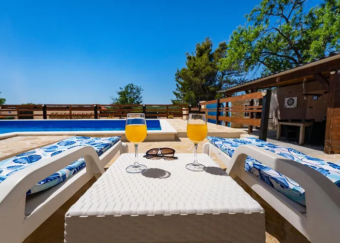 My Dalmatia - Burgija With Private Swimming Pool Vikendica Benkovac