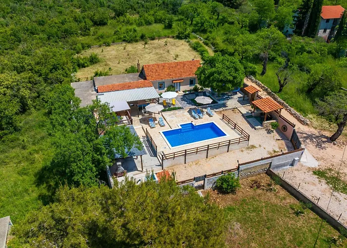 My Dalmatia - Burgija With Private Swimming Pool Vikendica *