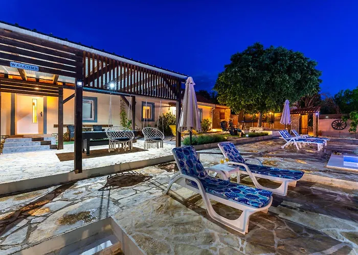 My Dalmatia - Burgija With Private Swimming Pool * Benkovac