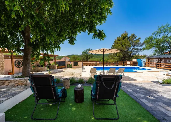 My Dalmatia - Burgija With Private Swimming Pool Benkovac