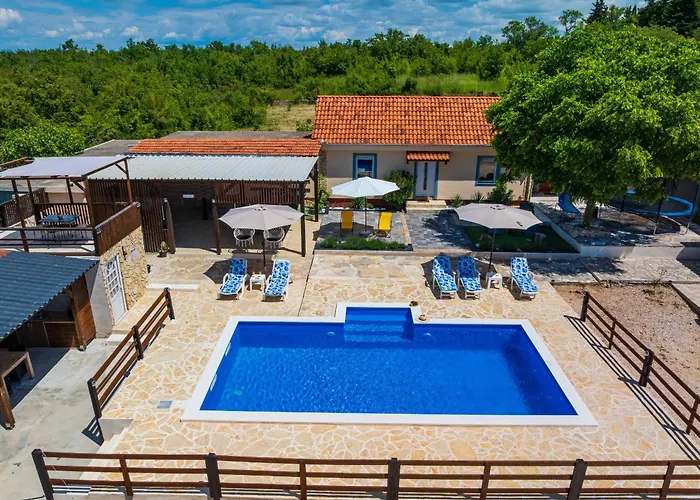 Vikendica My Dalmatia - Burgija With Private Swimming Pool Benkovac